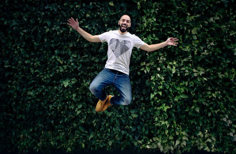 Can Happiness be Learned: the Role of Technology in Cultivating Happiness in Graham